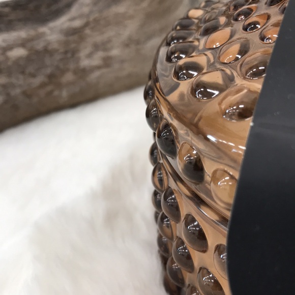 House of Harlow 1960 Tiger’s Eye Soy Blend 3 Wick Candle 14oz with Tassel - Picture 4 of 5